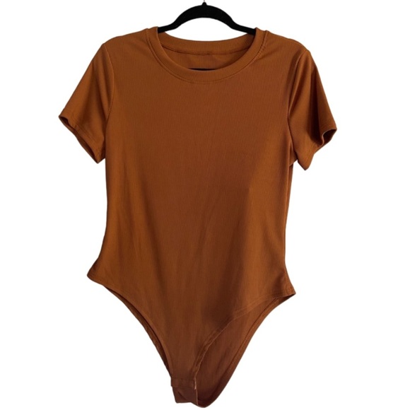 Ribbed Crewneck Short Sleeve Bodysuit
Size L Color Camel - Picture 2 of 12